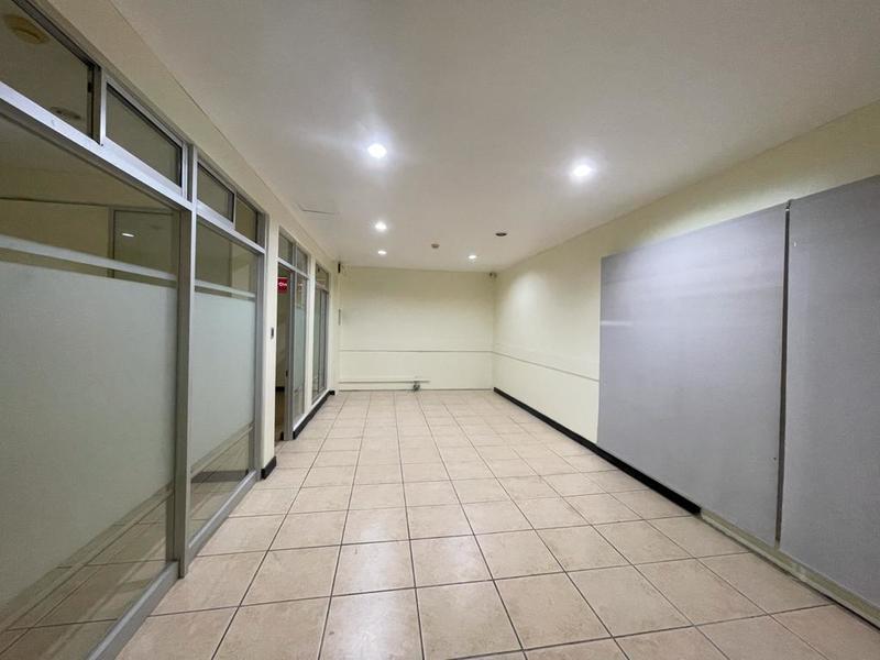 8 bed Office / Retail For Rent in Los Yoses, San Jose - 1